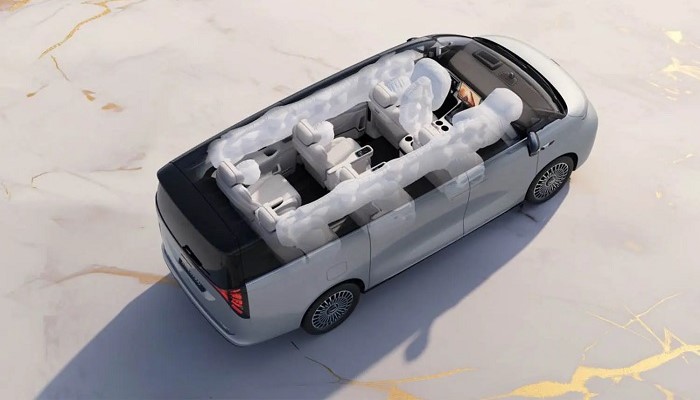 一周新车盘点 | 吉利银河V900正式上市 智己LS8官图曝光