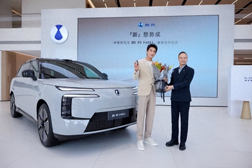 林更新成为腾势N8L车主暨腾势N8L美好出行品牌大使