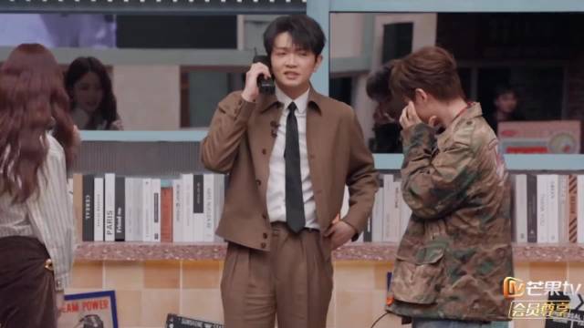 哥哥:ke 一下子！又暴露东北话了 颜人中