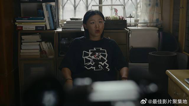 不愧是金靖，每件衣服都非常个性，骂人与无形之中