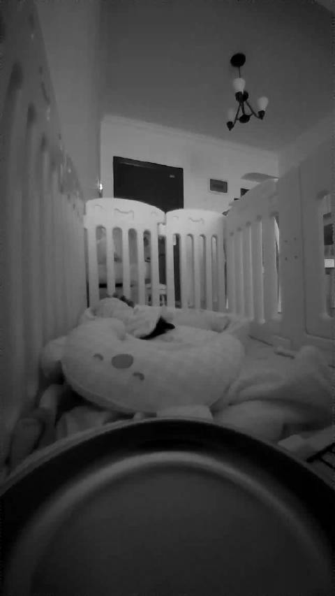 尽管周一再苦逼也要像仔仔一样开心吃饭！