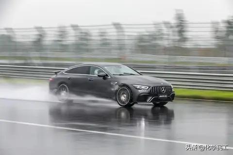 汽车发动机的机脚胶多久换一次