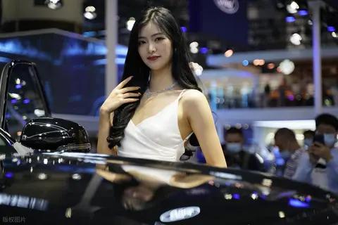 买了4辆车才知道，私家车能买中型车就不买紧凑型，都是真心话