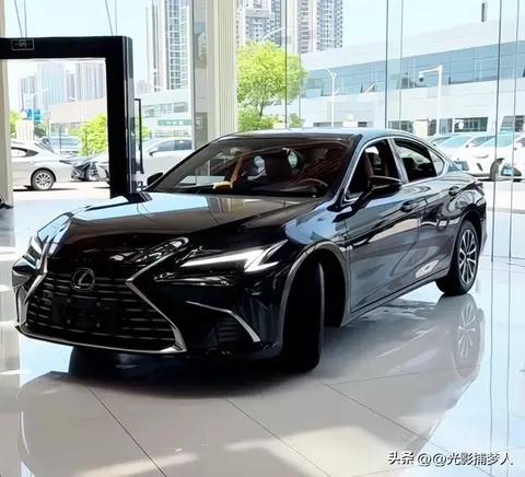 蔚来、雷克萨斯、宝马、奔驰到底选哪个