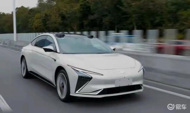 电车电池寿命真相：多数车主开10年不换，关键看两点