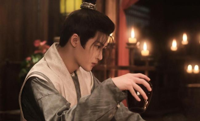 叶祖新惊喜主演何不同舟渡 豪华配角阵容引热议