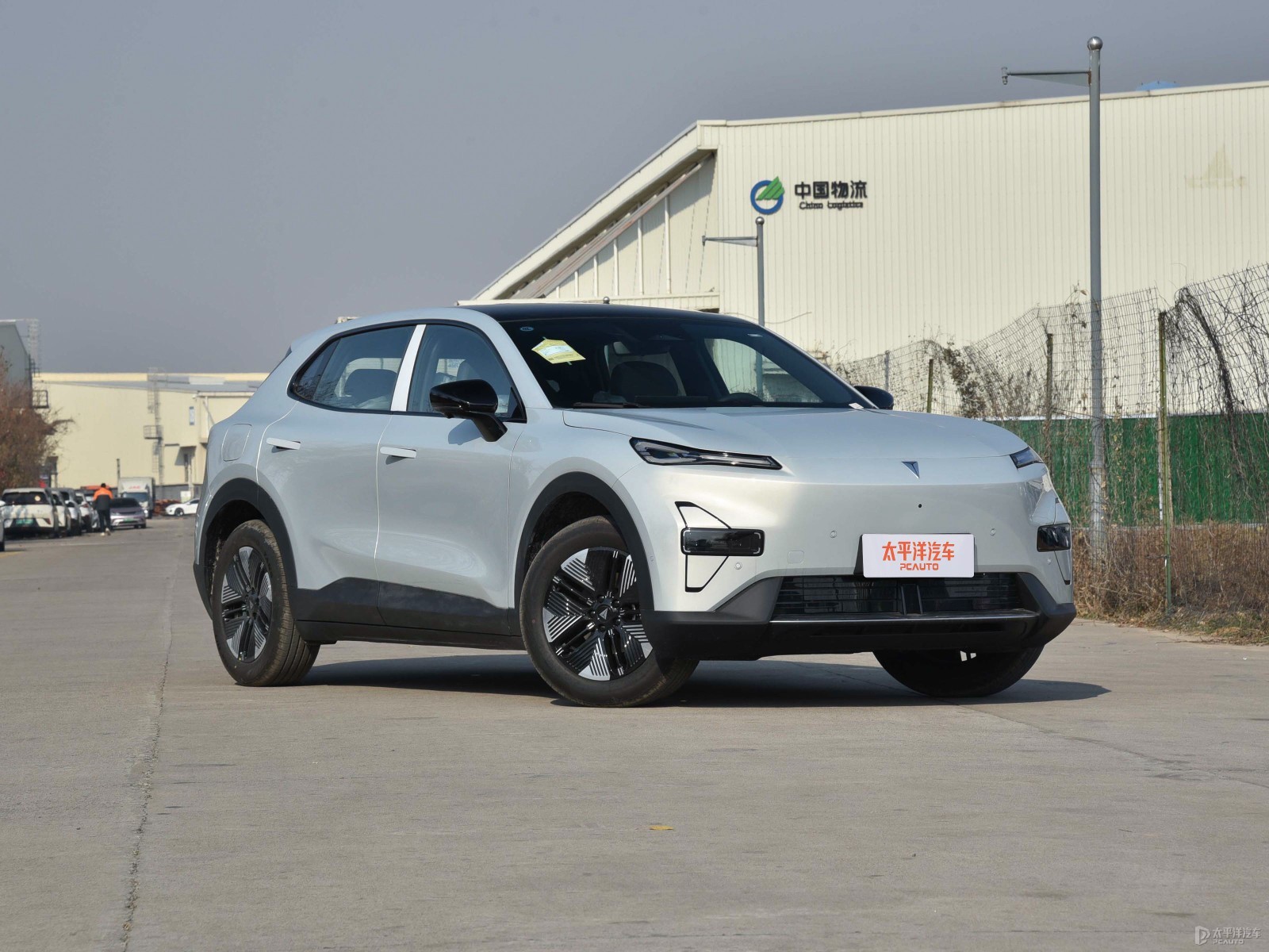 新增CarPlay等功能 深蓝S05开启OTA