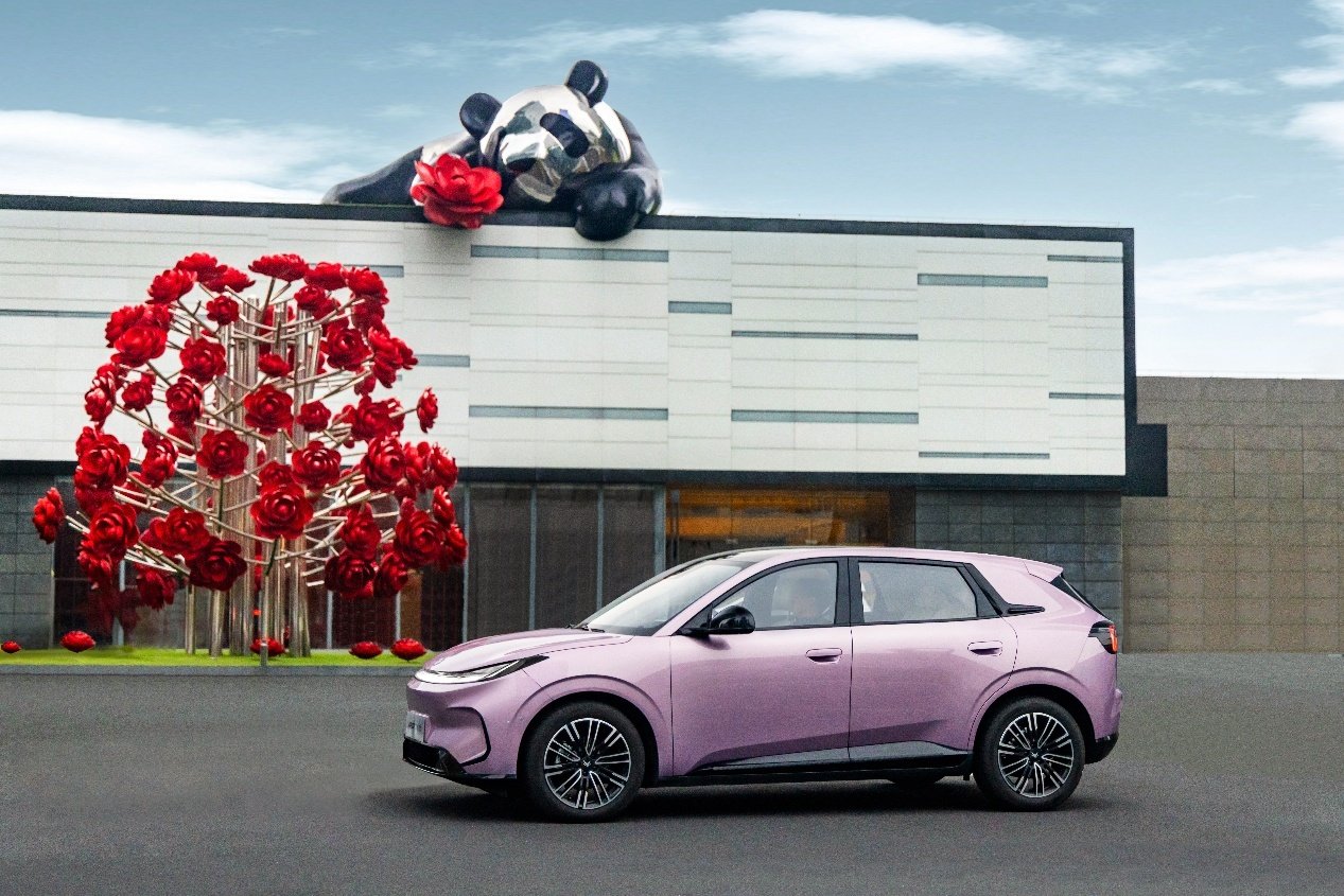 极狐T1 VS吉利星愿 10万内纯电车型的“心价比”对决