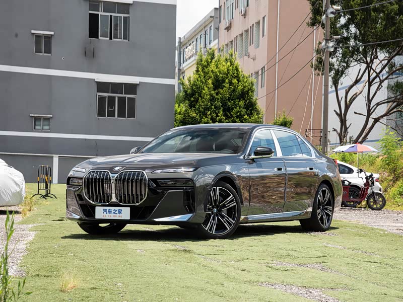 宝马老车型可以直接升级iD7系统吗？历代车载主机及iDrive ...