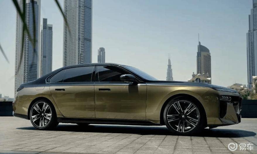 宝马开年“大动作”:31款车型调价，消费者机遇与考量并存