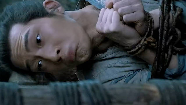 男子深夜遭妖怪绑架妻子浑然不知