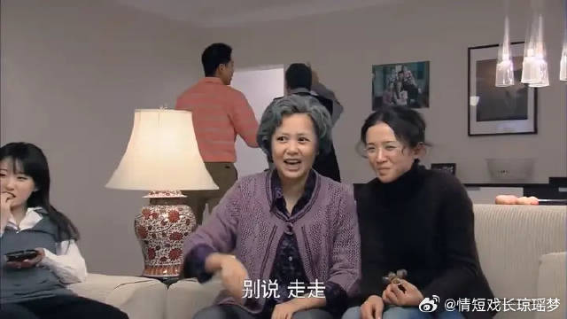 南方解除疫情封锁，一家人终于团聚，这一段太温馨了！