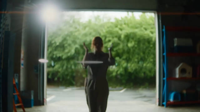 起亚PV5厢货版宣传片发布，低地板大空间设计亮眼