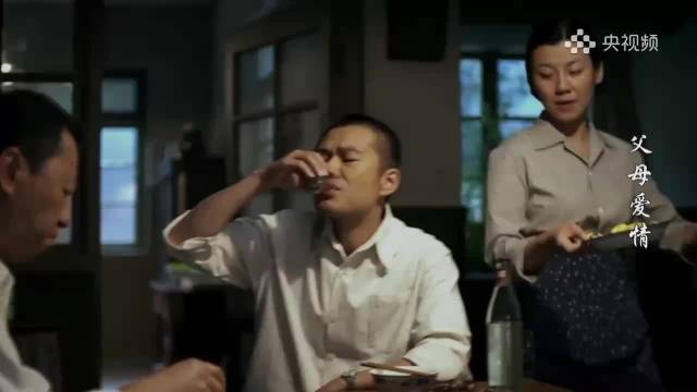 父母爱情：老丁嫌德福蹭吃蹭喝，德华根本不惯着，立马霸气护亲哥！