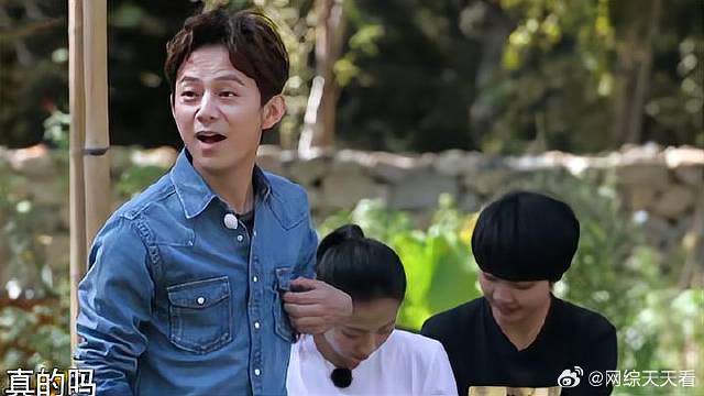 女排做客，何炅暖心为她们找鞋，黄磊更是把床给她们睡！