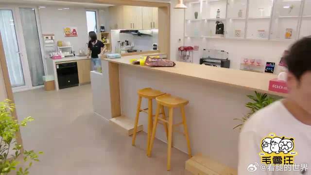 papi酱新家竟开荒三次！总觉得打扫不干净心慌，这是有多洁癖啊