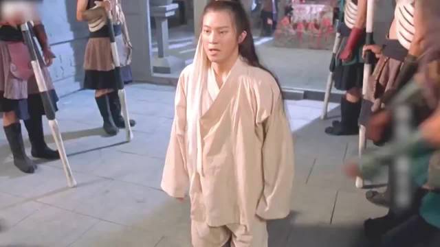 官二代不顾反对开仓放粮，却招来杀身之祸？