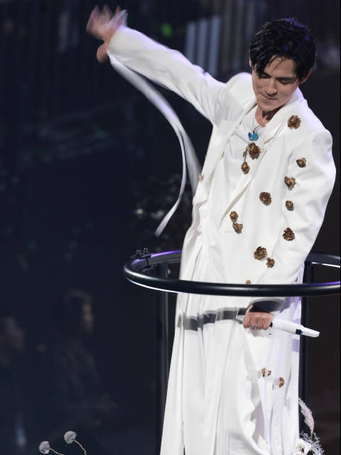 周渝民成都演唱会与粉丝互动引热议