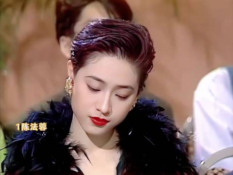 脸好看，就是什么发型都好看啊