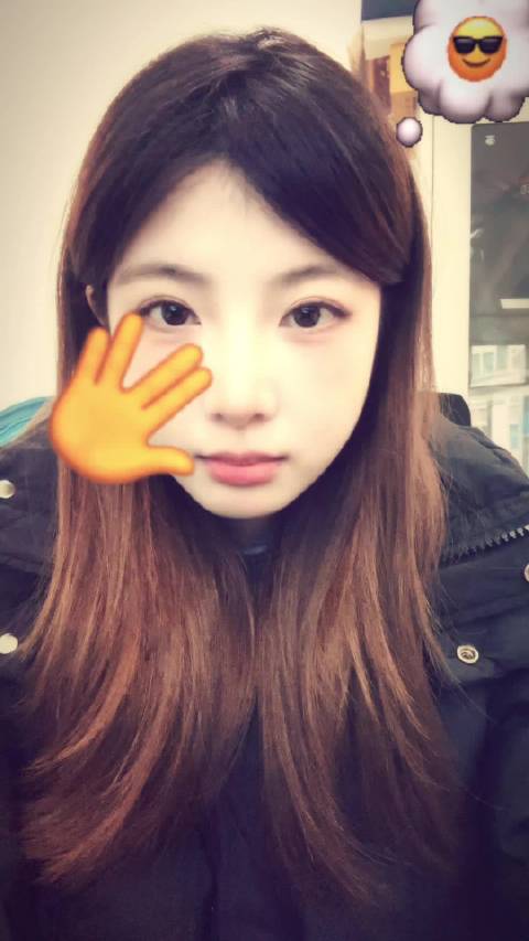 最近蜗居翻拍海藻特别火 我觉得我能拍海藻 我和她长得像