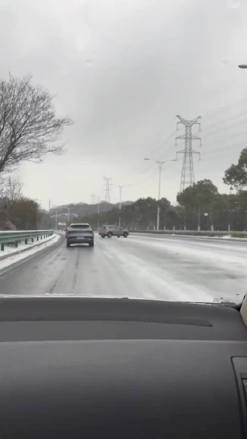 视频车：你不要过来啊！