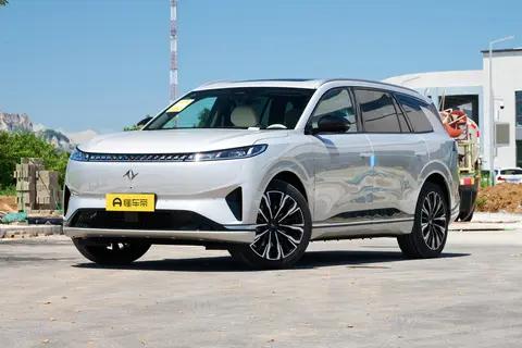 2026款与2025款，东风奕派eπ008如何选择？