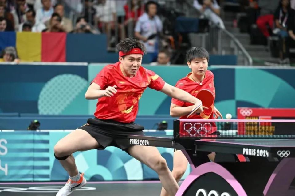 逐梦巴黎 | 孙颖莎/王楚钦进八强，张本智和/早田希娜爆冷出局