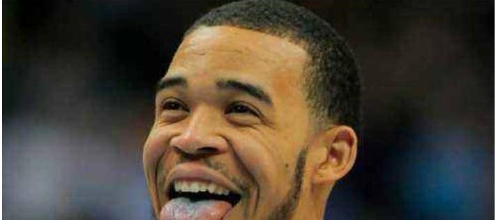 NBA十大趣味场面:追梦格林“精准”传球詹姆斯，周琦的波兰“神助攻”