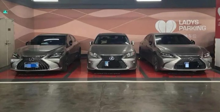 裸车 19.99 万元，曾经一车难求的雷克萨斯 ES，也开始打折卖了