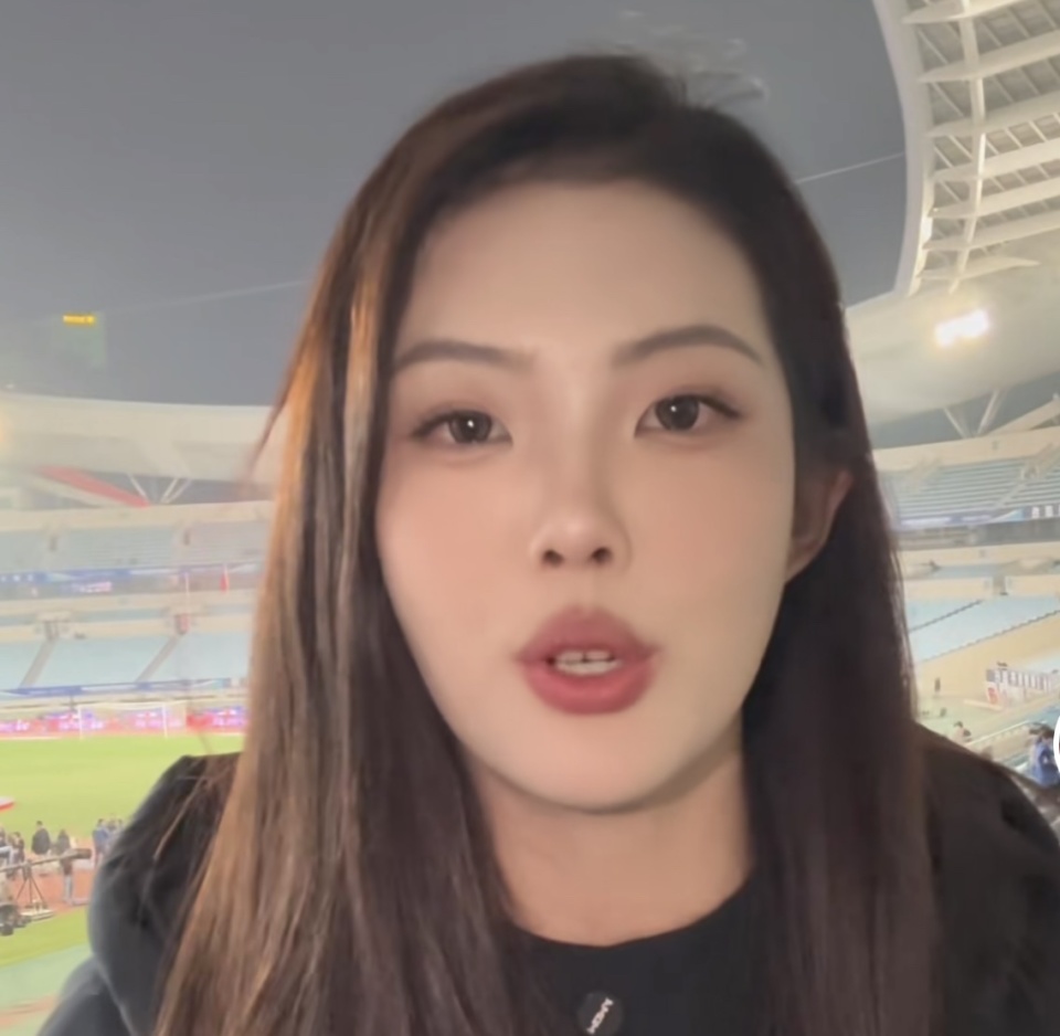 争议！前女足球员公开喊王钰栋父亲“岳父” 曾入选国青 被曝已有男友