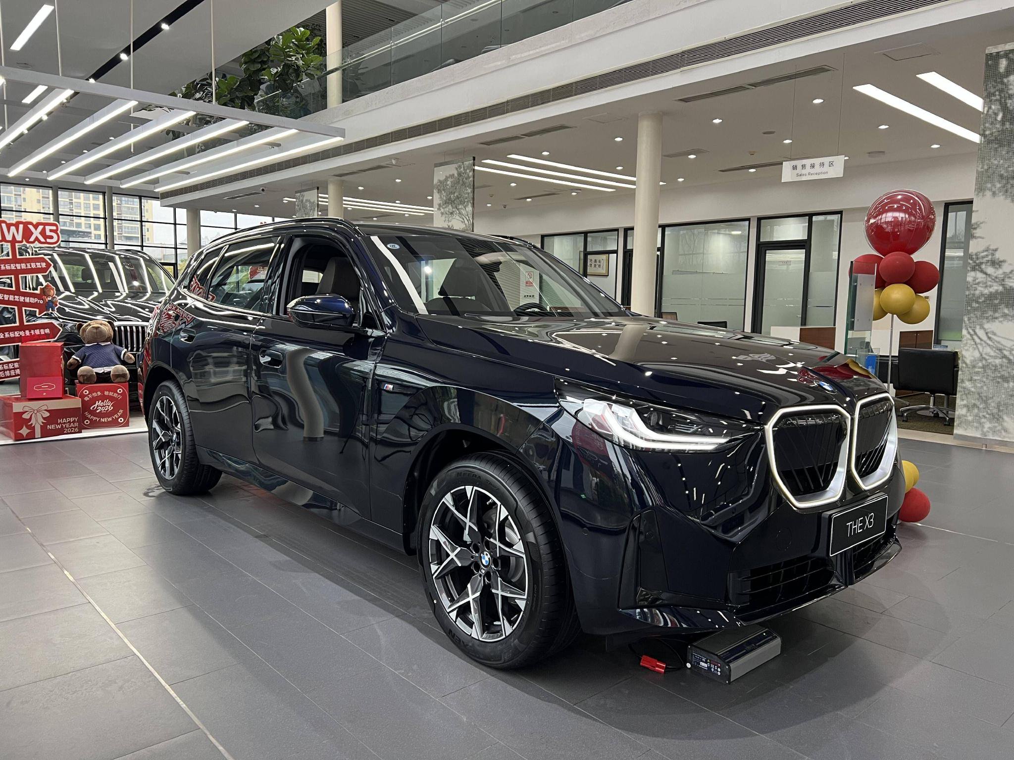 最高降5.19万!26款宝马X3实车到店,全系曜夜套装,配2.0T四驱_汽车