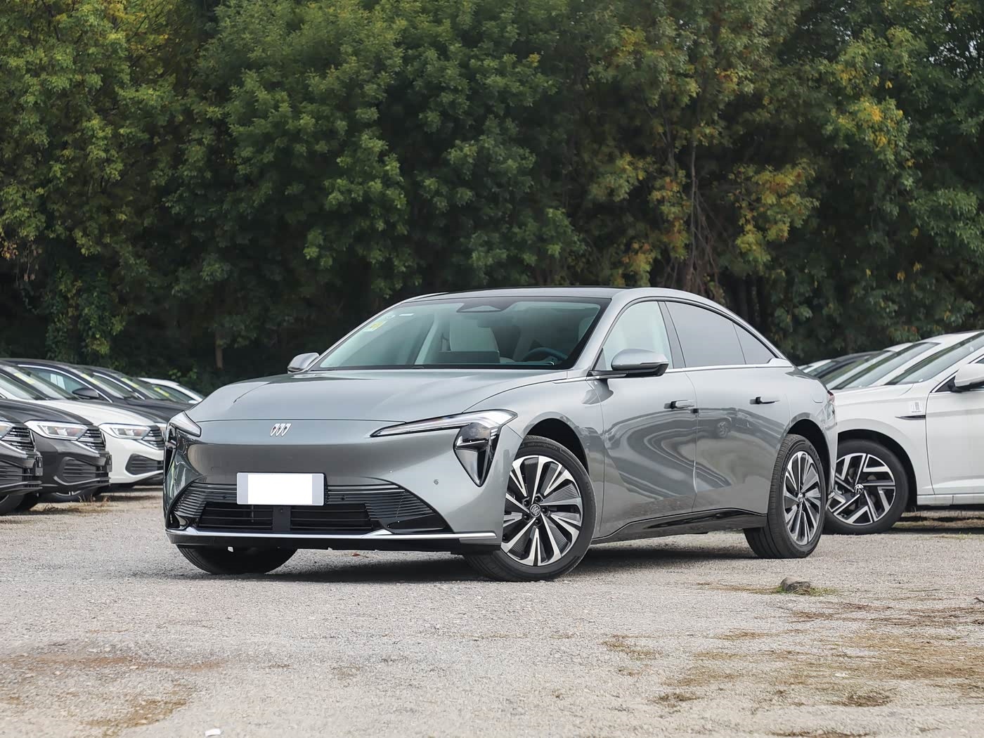 别克首款增程中大型轿跑!不足18万起车长超5米,综合续航1420Km