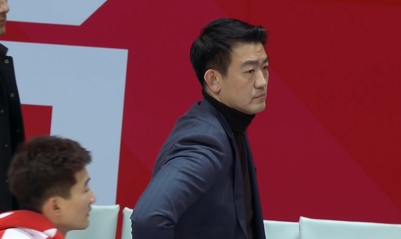 险遭29分大逆转！王博：第四节从防守做起，多进行球轮转才稳住局势