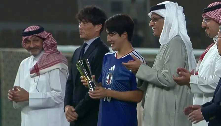 王钰栋为何被这两人完全压制？一场决赛的深刻反思