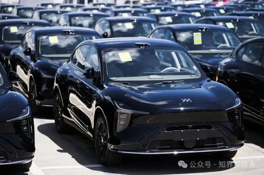 智己LS6震撼上市!20万级大五座智能SUV杀疯了!