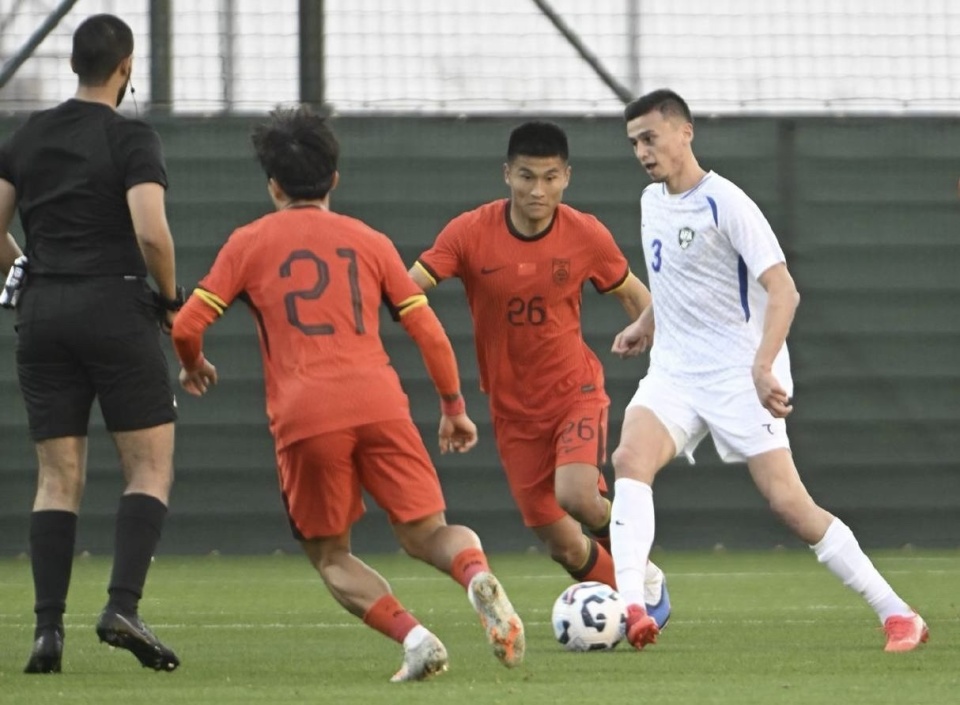 国足首发曝光：林良铭3连击力压韦世豪王钰栋！U23国足弃将受重用