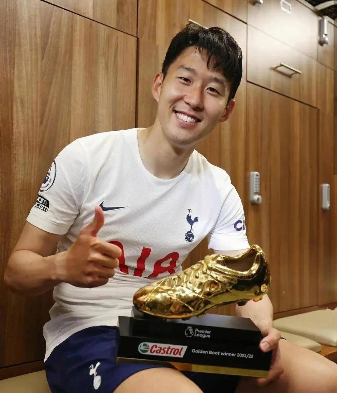 排面拉满!孙兴慜点名鼓励拜合拉木:你像年轻时的我,决赛拼就有机会