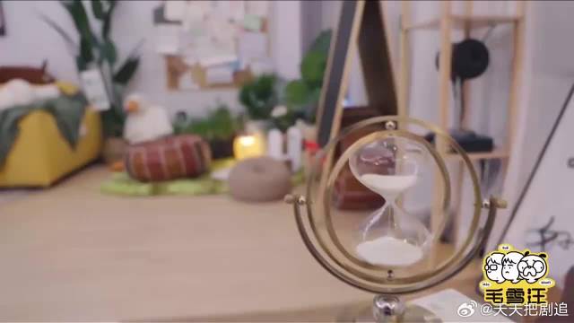 李雪琴追剧上瘾，说出名字毛不易兴奋：可算找到同道之人