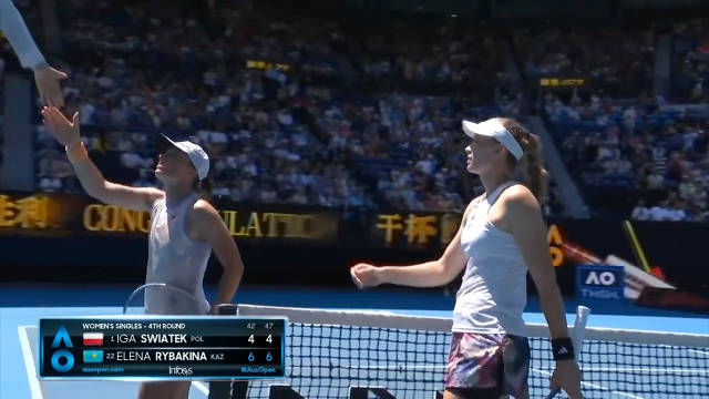 澳网莱巴金娜与斯瓦泰克1/4决赛对决在即，回顾三年交锋