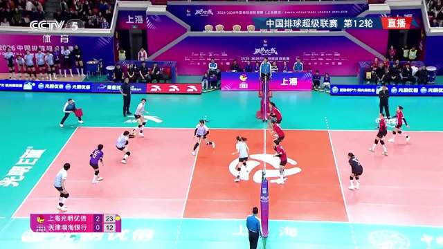 上海女排小将王奥芊展现潜力，解说称其为中国女排副攻线新星