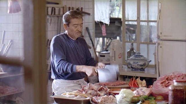 9.2分！剖析中式家庭最狠的电影，解构传统下的欲念挣扎！《饮食男女》