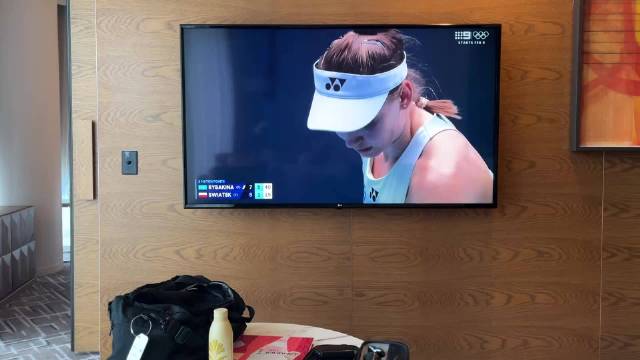 莱巴金娜7-5、6-1横扫斯瓦泰克晋级澳网四强