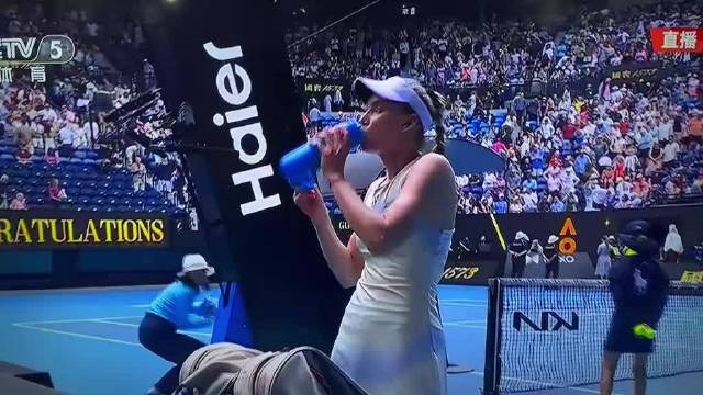 莱巴金娜直落两盘胜斯瓦泰克，再进澳网四强