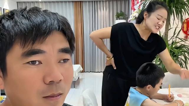 汪顺潘展乐开学季引热议