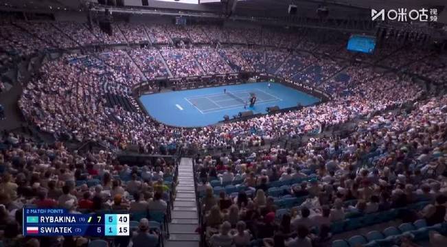 莱巴金娜击败斯瓦泰克，晋级澳网女单四强