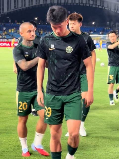 真的好爱王钰栋这一款