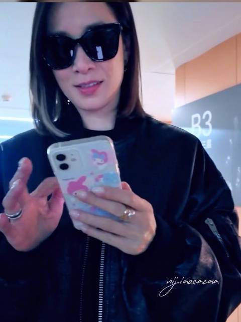 粉丝给佘诗曼检查期末考试成绩单，为什么man姐的那种压迫感一下就上来了