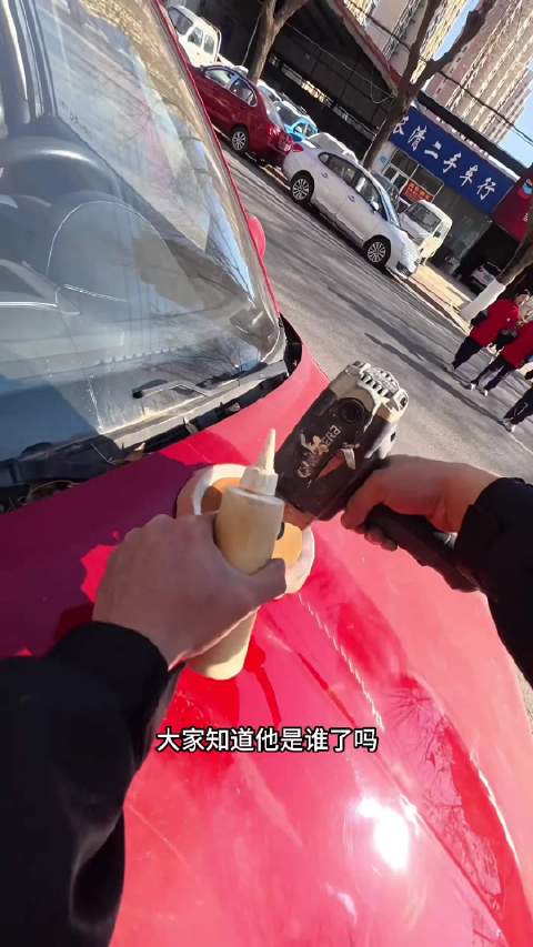 大街上免费洗车，我咋遇不到这种好人呢
