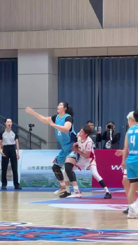 山东94:78大胜浙江，张子宇关键2+1锁定胜局