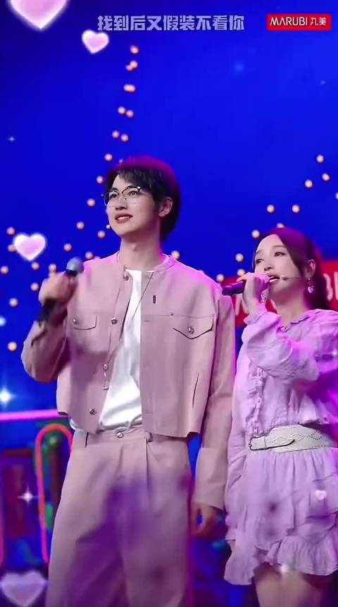 金莎孙丞潇求婚后首登恋综，甜蜜互动引关注